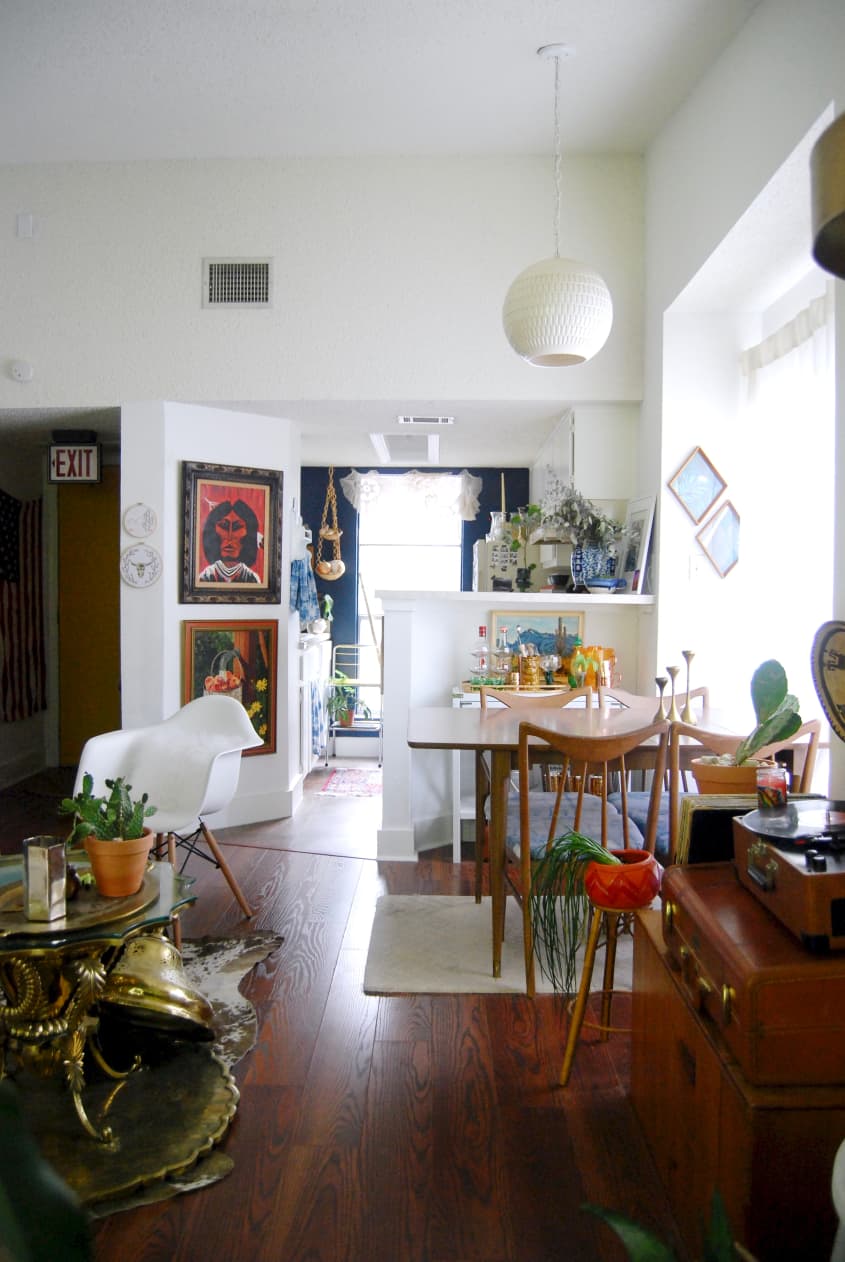 House Tour A Southwestern Shabby Chic Austin Apartment Apartment Therapy